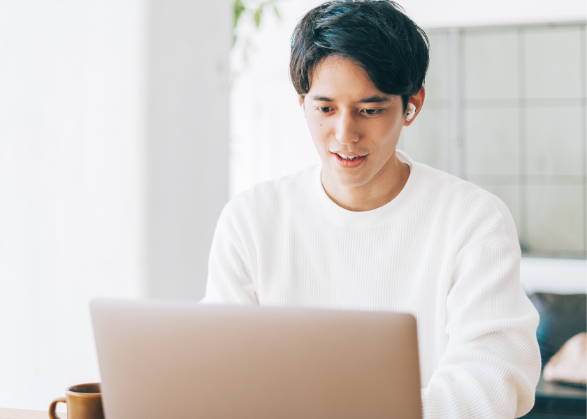 ビジネス英会話レッスンする男性